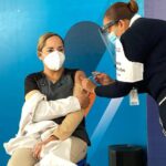 Inicia vacunación masiva contra covid a trabajadores del IMSS