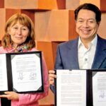 El ícono del fútbol mexicano, Chucky Lozano, da un giro surpresa defendiendo con firmeza al ‘Chicharito’, su rival en el campo, y confiesa que es un ‘ídolo’ para los hinchas.